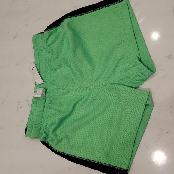 Set of shorts - Picture 2 of 3
